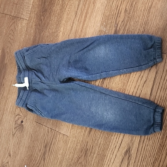 Boys joggers - Picture 2 of 3